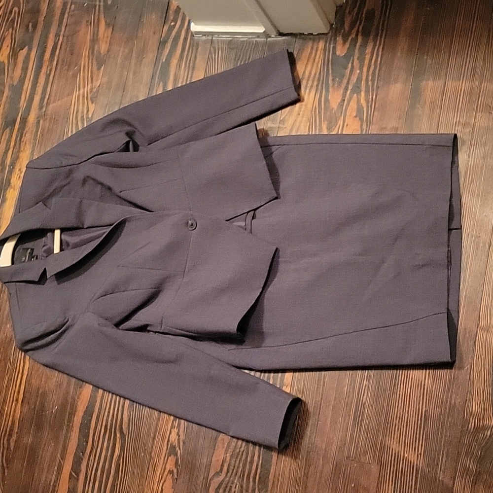 Worthington size 4  blazer and pencil skirt set